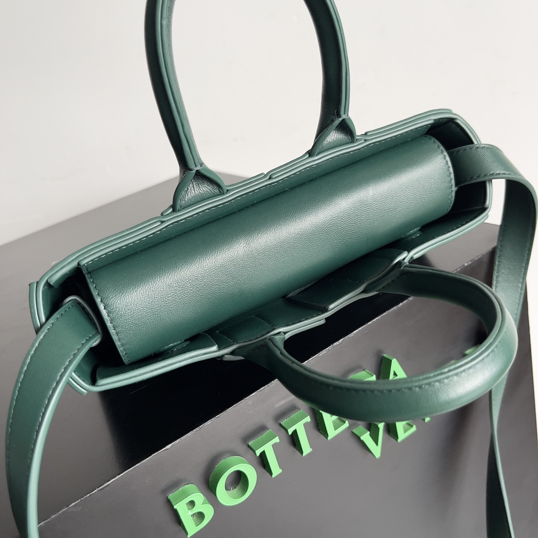 Bottega Veneta Shopping Bags